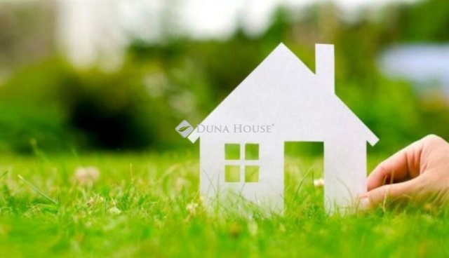 Eladó telek, Felpécen 5.5 M Ft / költözzbe.hu