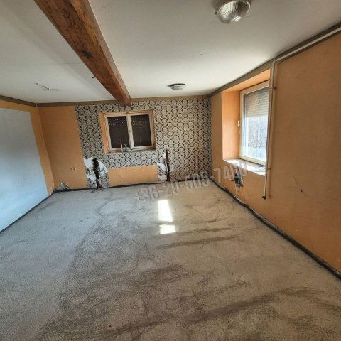 Eladó családi ház, Poroszlón 12.2 M Ft, 3 szobás