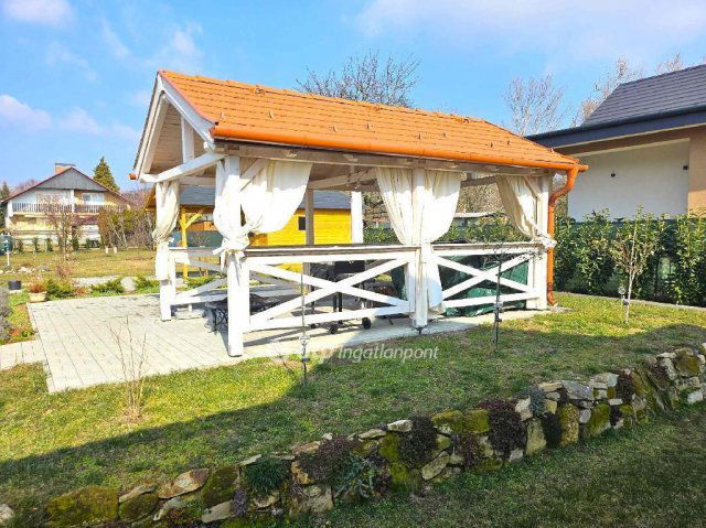 Eladó családi ház, Gyenesdiáson 125 M Ft, 4 szobás