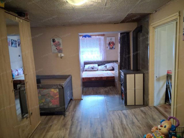 Eladó családi ház, Kengyelen 8.5 M Ft, 2+2 szobás