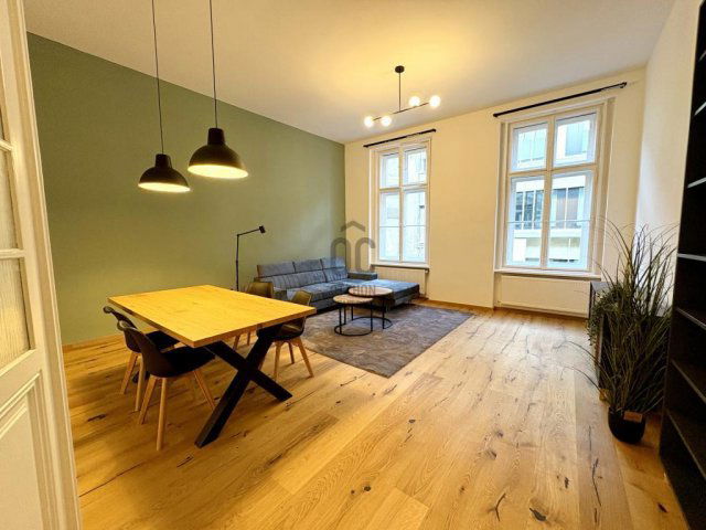 Kiadó téglalakás, albérlet, Budapesten, VI. kerületben