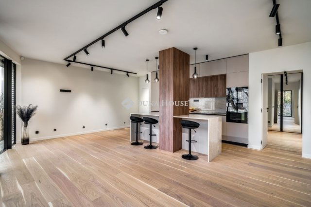 Eladó téglalakás, Budapesten, XII. kerületben 399 M Ft, 4 szobás