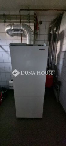 Eladó családi ház, Dányon 79.9 M Ft, 5 szobás