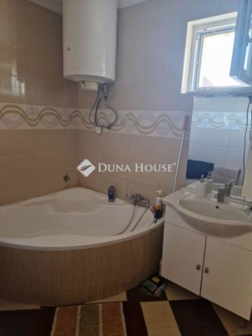 Eladó családi ház, Aszódon 100 M Ft, 6 szobás