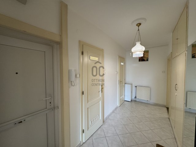 Eladó téglalakás, Szekszárdon, Pince utcában 40 M Ft, 1 szobás