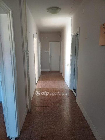 Eladó családi ház, Egerszalókon 49.5 M Ft, 6 szobás