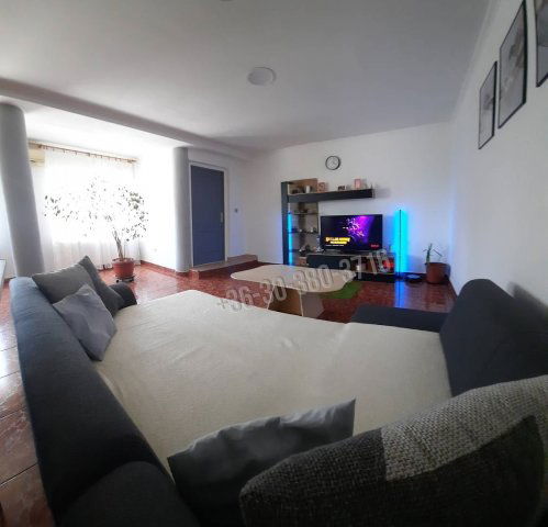 Eladó családi ház, Dunaújvárosban 42.5 M Ft, 3+1 szobás