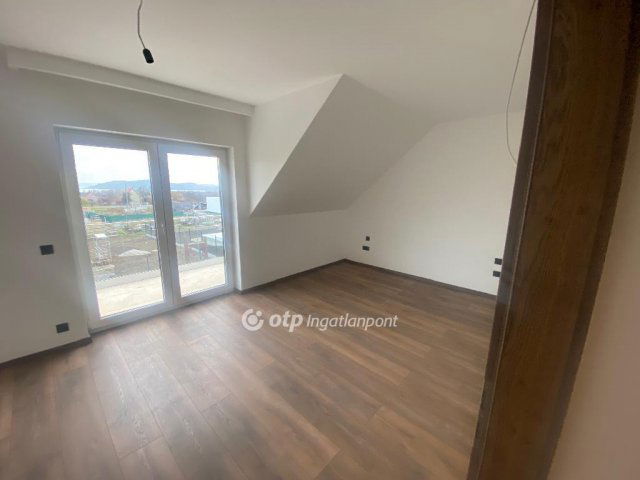 Eladó családi ház, Balatonfüreden 199 M Ft, 5 szobás