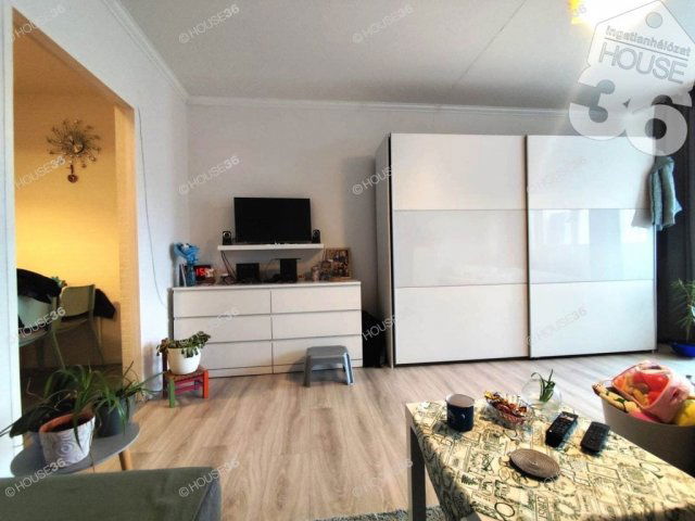 Eladó panellakás, Kecskeméten 36.9 M Ft, 1 szobás