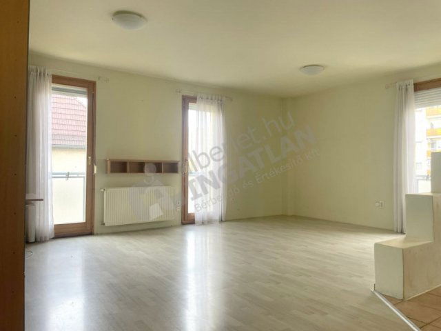 Kiadó téglalakás, albérlet, XX. kerületben, Vörösmarty utcában