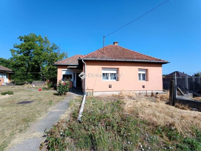 Eladó családi ház, Tápiószentmártonon 26.9 M Ft, 3 szobás