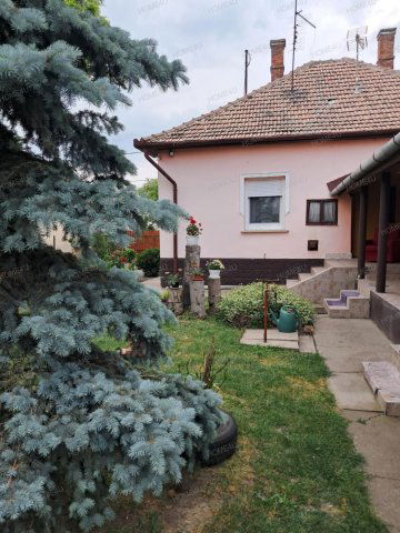 Eladó családi ház, Zagyvarékason 19.9 M Ft