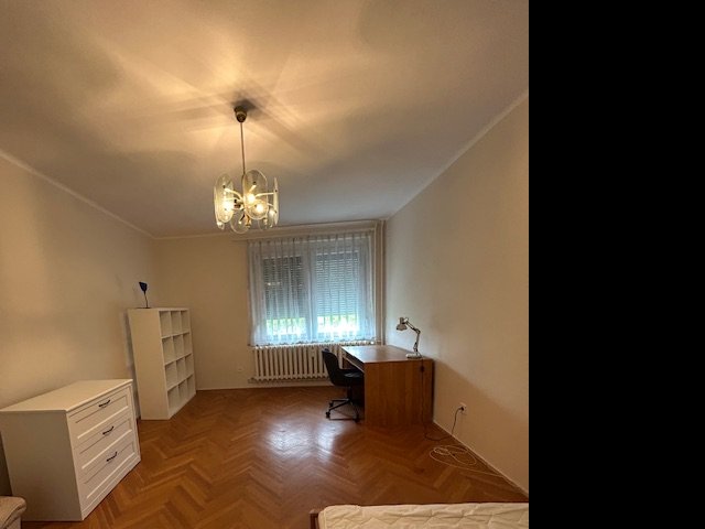 Kiadó téglalakás, albérlet, Pécsett, Megyeri téren, 1 szobás