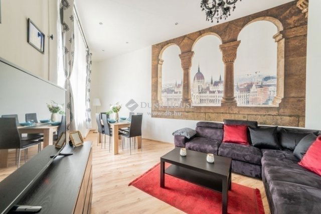 Eladó téglalakás, Budapesten, VI. kerületben 189.9 M Ft