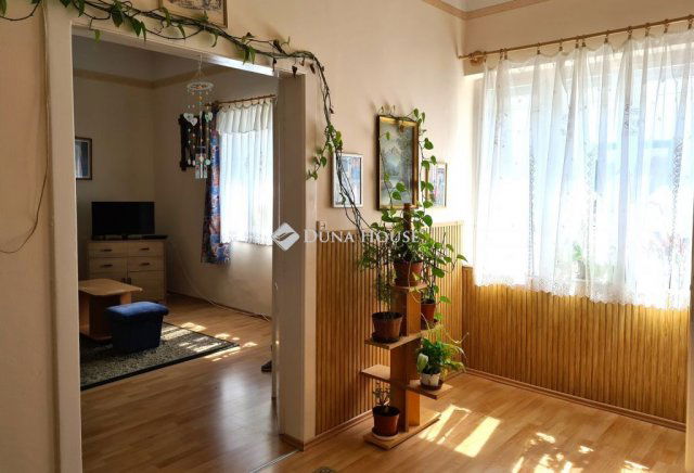 Eladó téglalakás, Sopronban 35 M Ft, 2 szobás