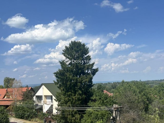 Eladó családi ház, Fonyódon 110 M Ft, 6 szobás