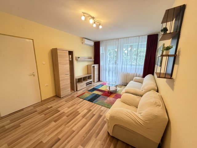 Kiadó panellakás, albérlet, Kaposváron, Béke utcában, 3 szobás
