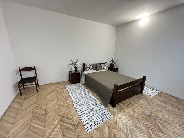 Kiadó téglalakás, albérlet, Budapesten, VII. kerületben