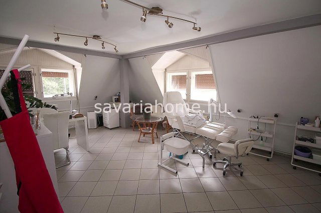 Eladó üzlethelyiség, Sárváron 35.9 M Ft, 2 szobás