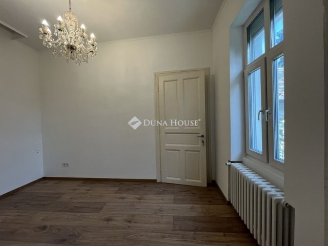 Eladó téglalakás, Budapesten, X. kerületben 99 M Ft, 3 szobás