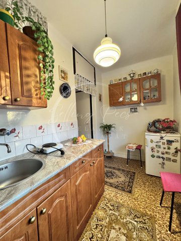 Eladó téglalakás, Pécsett, Komlói úton 25.9 M Ft, 2 szobás