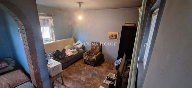 Eladó családi ház, Szatymazon 21.9 M Ft, 3 szobás