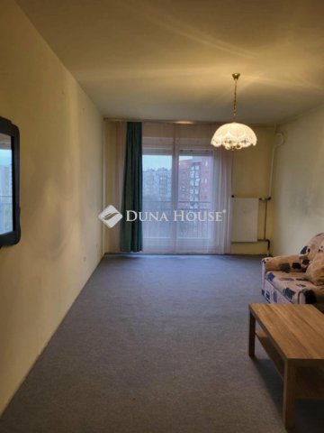 Eladó panellakás, Budapesten, III. kerületben, Gyűrű utcában