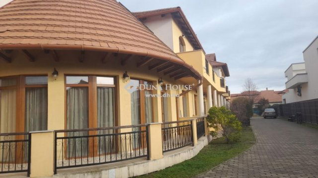 Eladó hotel, Hajdúszoboszlón 590.55 M Ft, 2 szobás