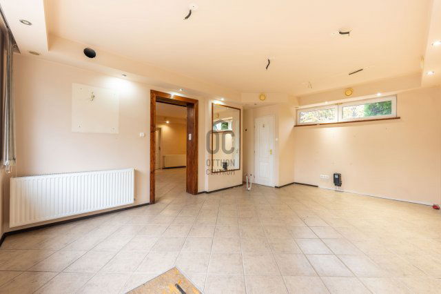 Eladó ipari ingatlan, Budapesten, XV. kerületben 49.9 M Ft