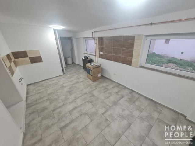 Eladó családi ház, Hódmezővásárhelyen 51 M Ft, 6 szobás