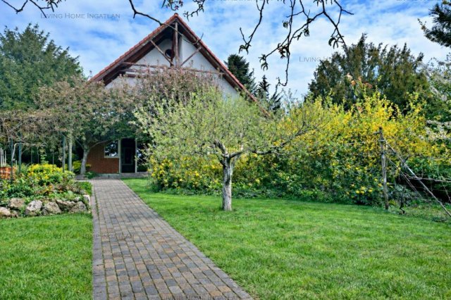 Eladó családi ház, Budapesten, III. kerületben 189 M Ft