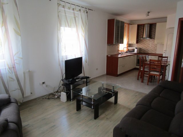 Kiadó téglalakás, albérlet, Debrecenben 215 E Ft / hó