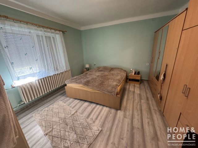 Eladó családi ház, Hódmezővásárhelyen 31.999 M Ft, 3 szobás