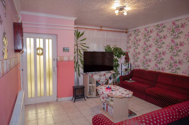 Eladó családi ház, Ibrányban 79.9 M Ft, 9 szobás