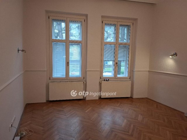 Eladó családi ház, Békéscsabán 39.9 M Ft, 2+1 szobás