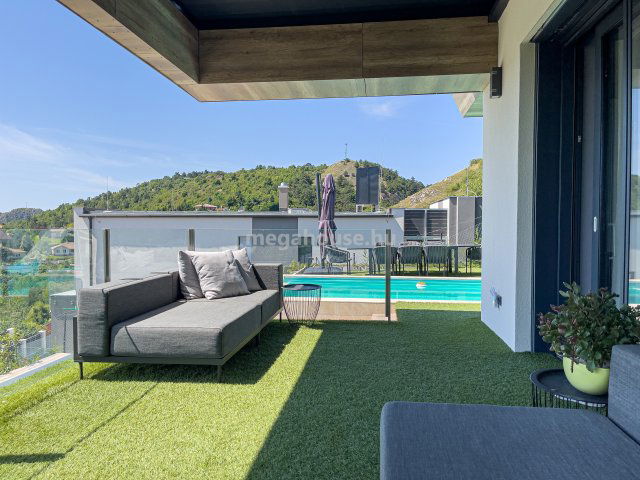 Eladó családi ház, Budaörsön 630 M Ft, 5 szobás