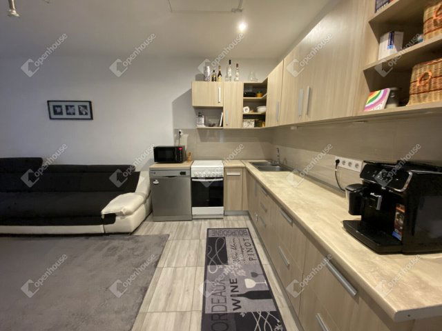 Eladó családi ház, Hajdúsámsonon 79 M Ft, 3 szobás