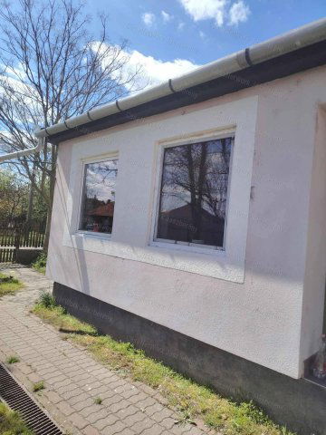 Eladó családi ház, Jászapátiban 14.9 M Ft, 2+2 szobás