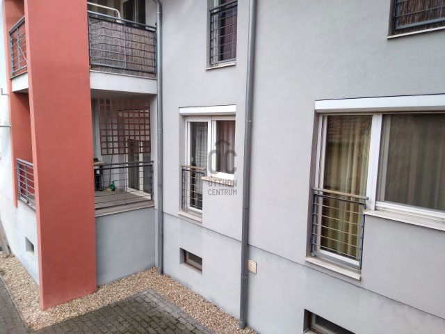 Eladó téglalakás, Szigetszentmiklóson 66.9 M Ft, 2 szobás