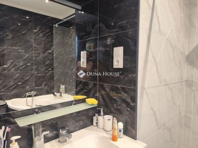 Eladó téglalakás, Ócsán 104.9 M Ft, 3 szobás