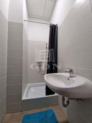 Kiadó ipari ingatlan, Székesfehérvárott 1817 E Ft / hó