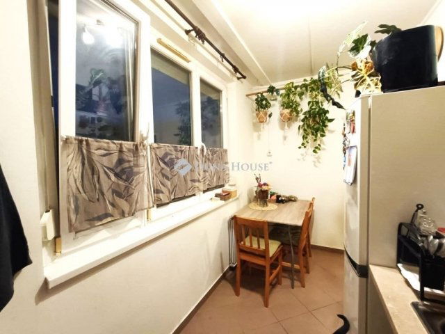 Eladó panellakás, Kecskeméten 50 M Ft, 3 szobás