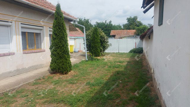 Eladó családi ház, Telekgerendáson 19.9 M Ft, 4 szobás