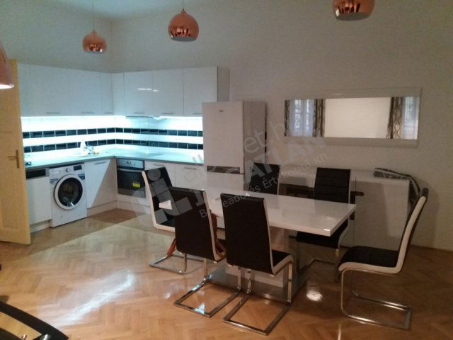 Kiadó téglalakás, albérlet, I. kerületben, Mátray utcában