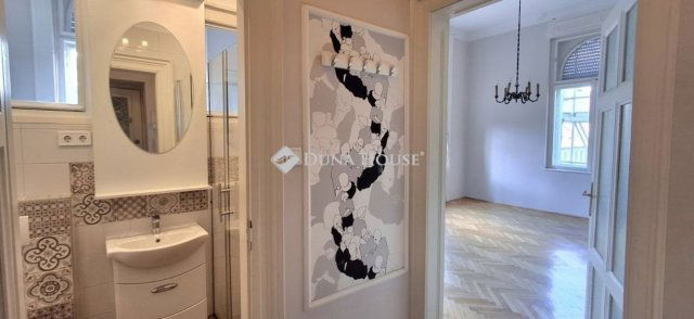 Eladó téglalakás, Budapesten, I. kerületben 79.5 M Ft, 1 szobás