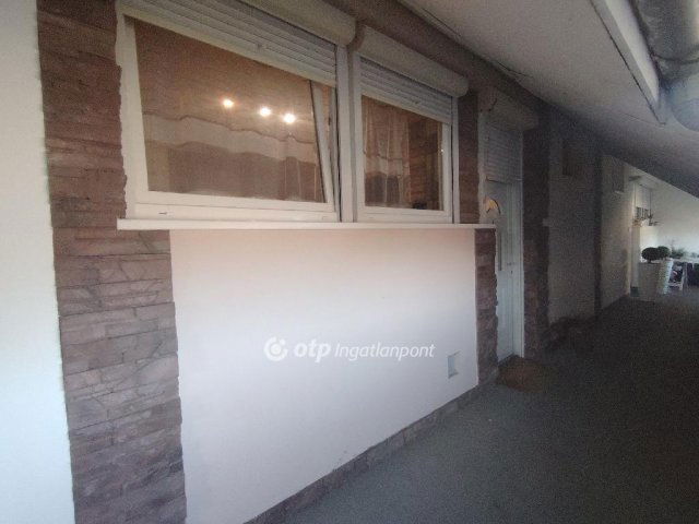 Eladó panellakás, Fehérgyarmaton 25 M Ft, 1+1 szobás
