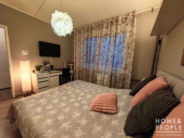 Eladó téglalakás, Szegeden 55.8 M Ft, 2 szobás