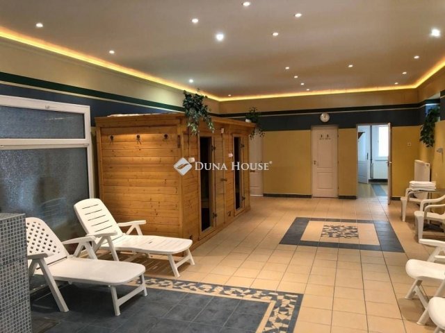 Eladó hotel, Tolnán 590 M Ft, 31 szobás / költözzbe.hu
