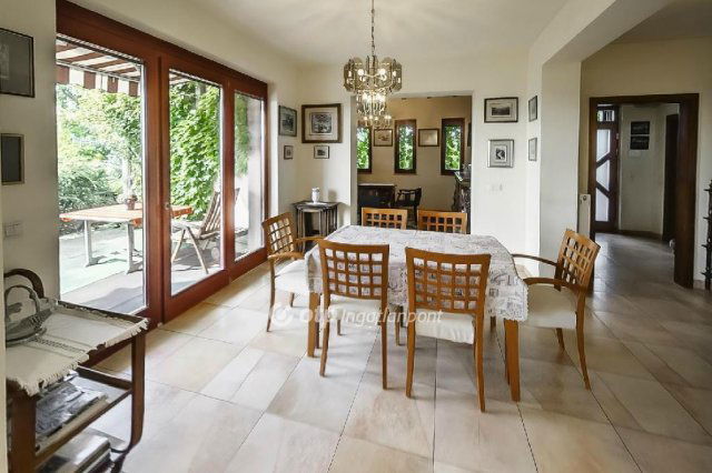 Eladó családi ház, Nadapon 239 M Ft, 5+1 szobás