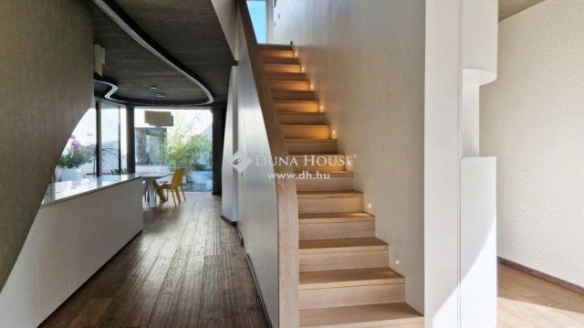 Eladó családi ház, Budapesten, III. kerületben 480 M Ft